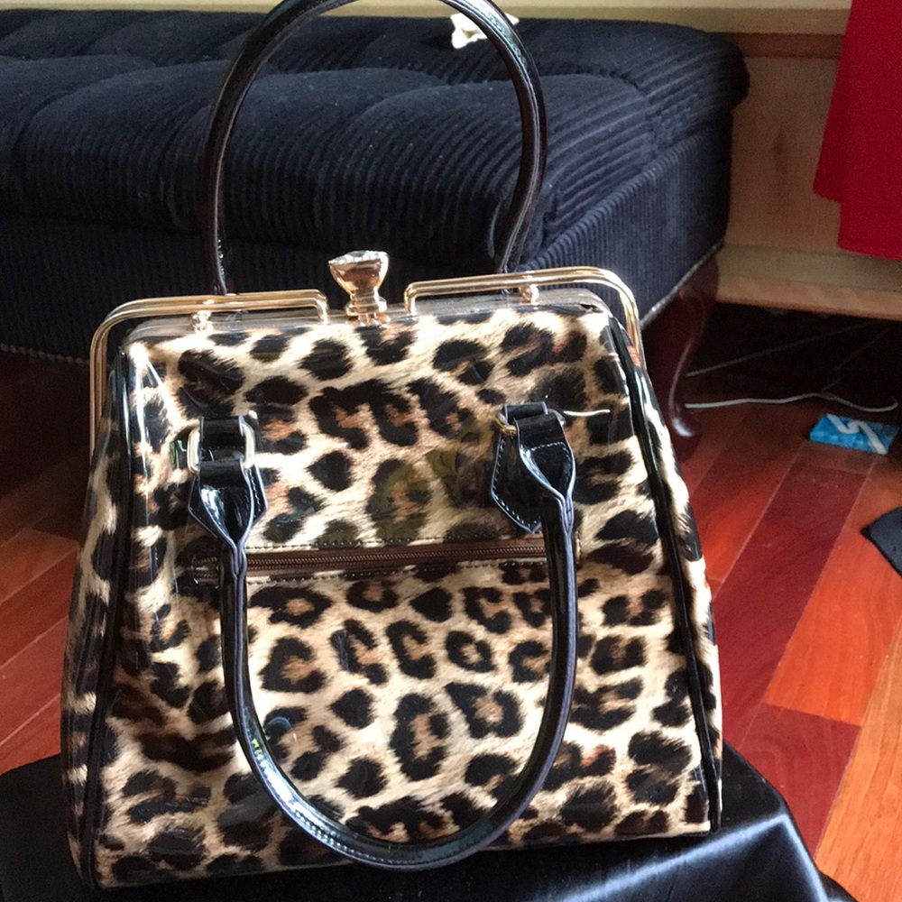 New Leopard purse